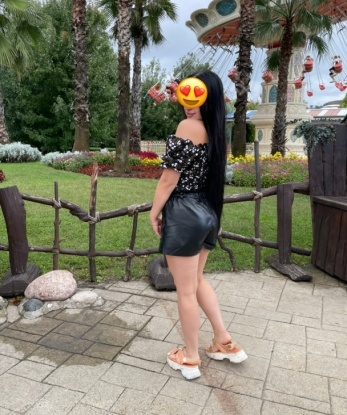 Я знаю, как порадовать и удовлетворить тебя. 🌟
Мое тело создано для наслаждения, и я умею использовать его на все 💯.
В Москве я живу и работаю уже много лет, и у меня есть множество постоянных клиентов, которые приходят ко мне снова и снова. 🌆
Мои услуги включают все, что ты только можешь себе вообразить – эротический массаж, стриптиз, ролевые игры, а также классический и оральный секс. 🍒
Мои фото полностью реальны, и мне нравится быть открытой и искренней. Ты можешь убедиться в этом, посмотрев мою галерею. 📸
Так что, если ты хочешь окунуться в мир наслаждения и страсти, ты знаешь, где меня найти. Жду тебя, мой сладкий гость, чтобы наши встречи оставили в твоей памяти самые яркие эмоции и воспоминания. 💋 Ульяна